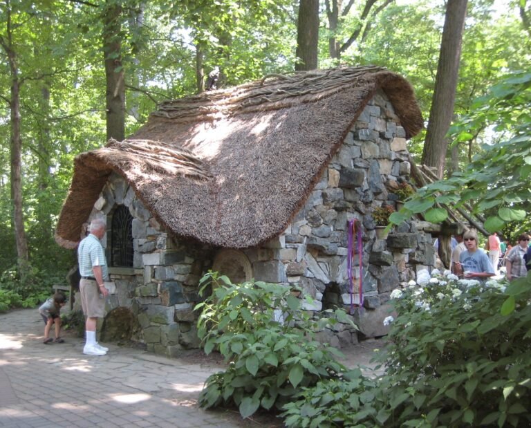 Dónde encontrar casas turísticas inspiradas en el realismo mágico 7 casa de campo en un bosque encantado