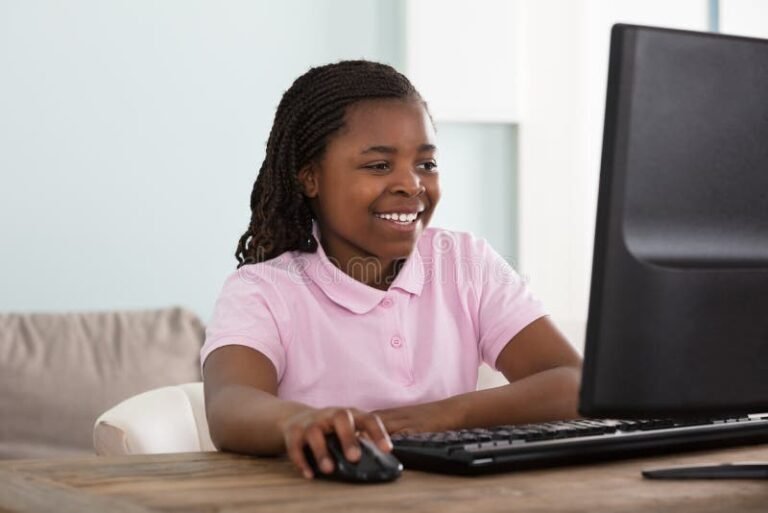Cuánto puede ganar una chica trabajando como webcam 4 Cuánto puede ganar una chica trabajando como webcam