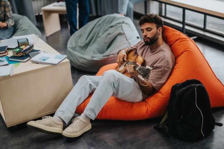 Dónde encontrar becas para estudiar producción musical en Colombia 3 Dónde encontrar becas para estudiar producción musical en Colombia