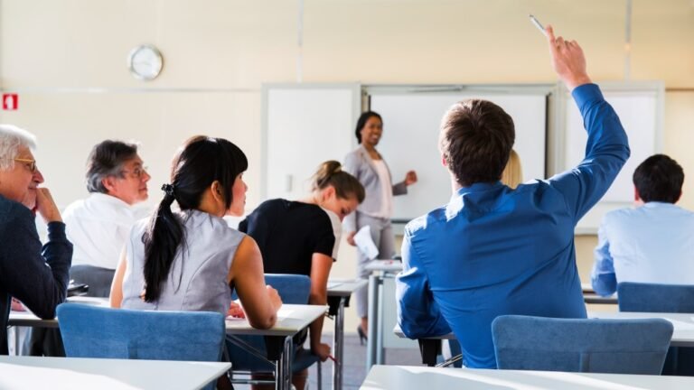 Qué carreras universitarias tienen mejor salida laboral en Colombia 7 Qué carreras universitarias tienen mejor salida laboral en Colombia