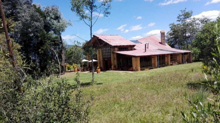 Qué considerar al comprar una finca con casa de teja en Colombia 15 finca colombiana con casa de teja