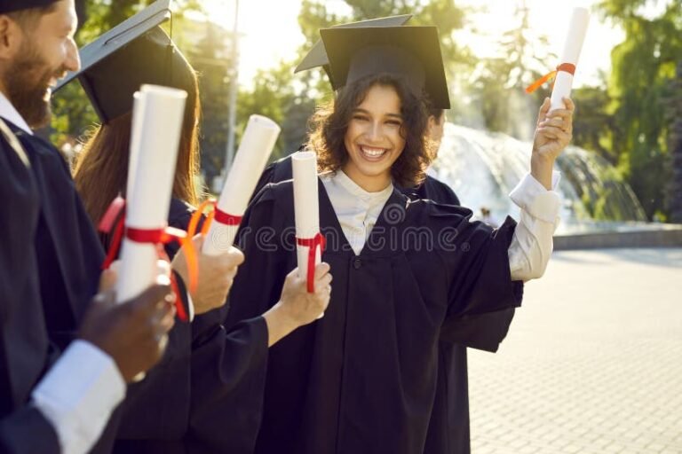 Qué Beneficios Tiene una Doble Titulación en Especialización y Maestría 4 Qué Beneficios Tiene una Doble Titulación en Especialización y Maestría