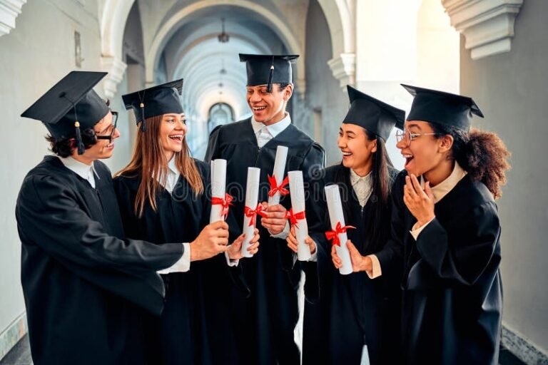 Qué carrera universitaria tiene el mayor salario en Colombia 4 Qué carrera universitaria tiene el mayor salario en Colombia