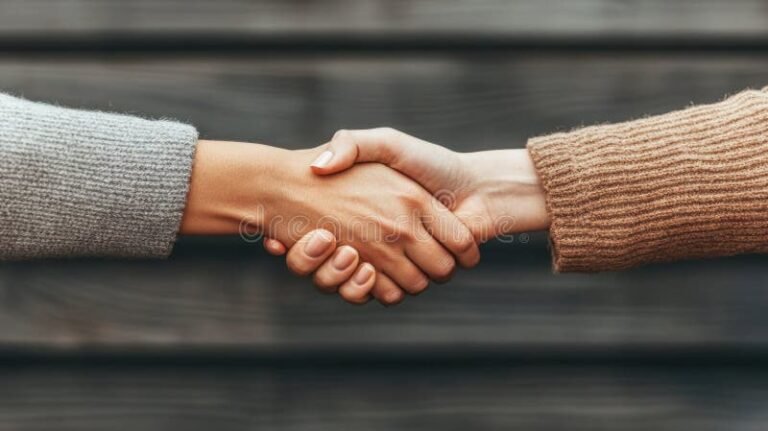 Qué enseñanzas clave se resumen en Los Cuatro Acuerdos 23 manos unidas en senal de acuerdo