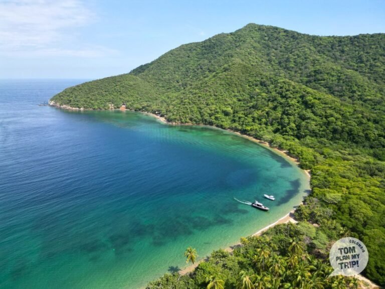 Cuáles son las mejores fuentes en Mar Santa Marta para visitar 3 playas paradisiacas en santa marta colombia