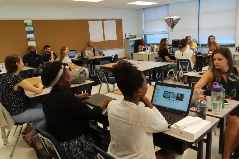 Los profesores deben declarar renta en Colombia y cuáles son los requisitos 8 Los profesores deben declarar renta en Colombia y cuáles son los requisitos