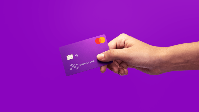 Cómo realizar pagos PSE con tarjeta de crédito en Colombia 12 tarjeta de credito en manos colombianas