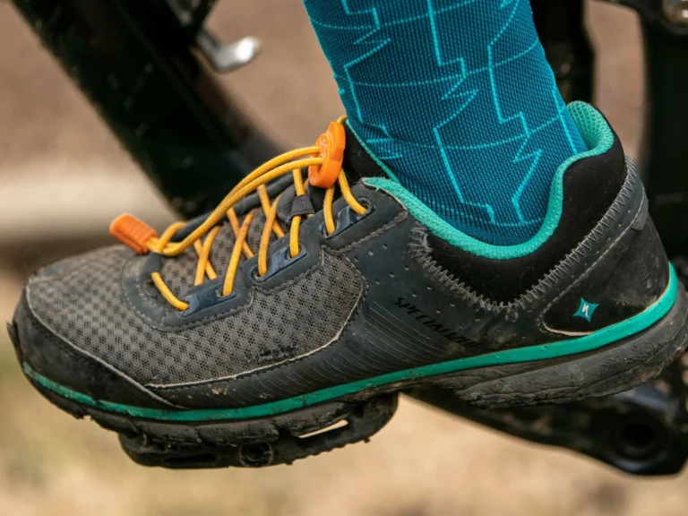 Qué zapatos son ideales para montar bicicleta cómodamente 8 Qué zapatos son ideales para montar bicicleta cómodamente